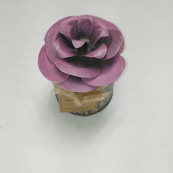 Boutique Candle Redcurrant Smells - Picture 2 of 3